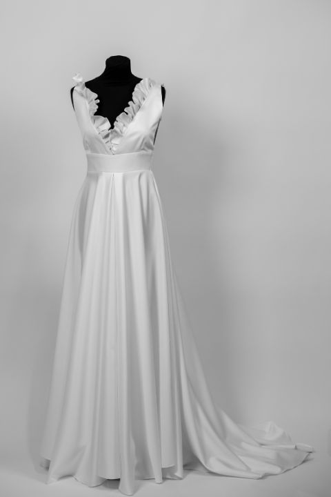 GWANNI - Création de robes longues de mariée à Bordeaux - 18